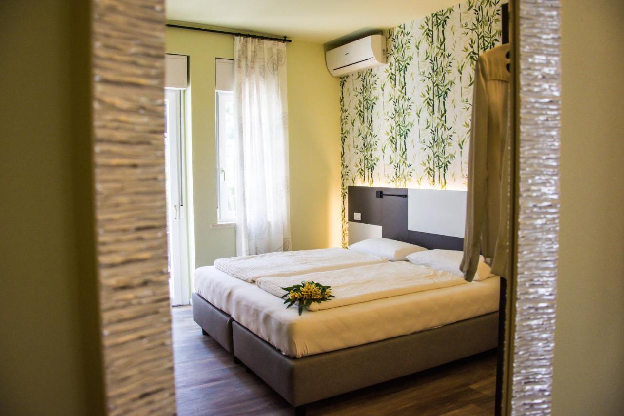 Hotel Eden ตอร์รีเดลเบนาโก ภายนอก รูปภาพ