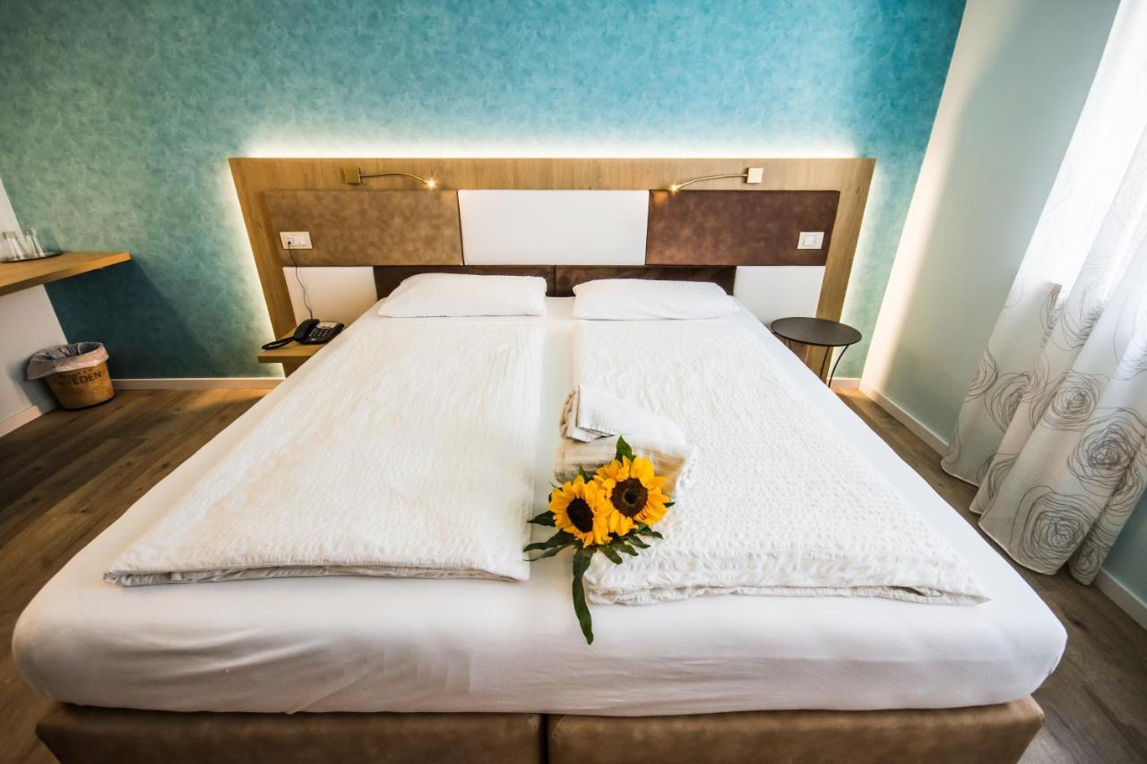 Hotel Eden ตอร์รีเดลเบนาโก ภายนอก รูปภาพ
