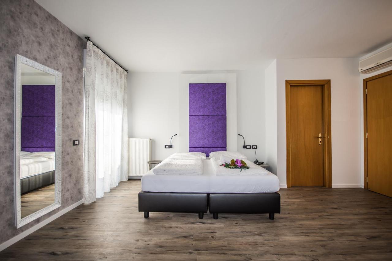 Hotel Eden ตอร์รีเดลเบนาโก ภายนอก รูปภาพ